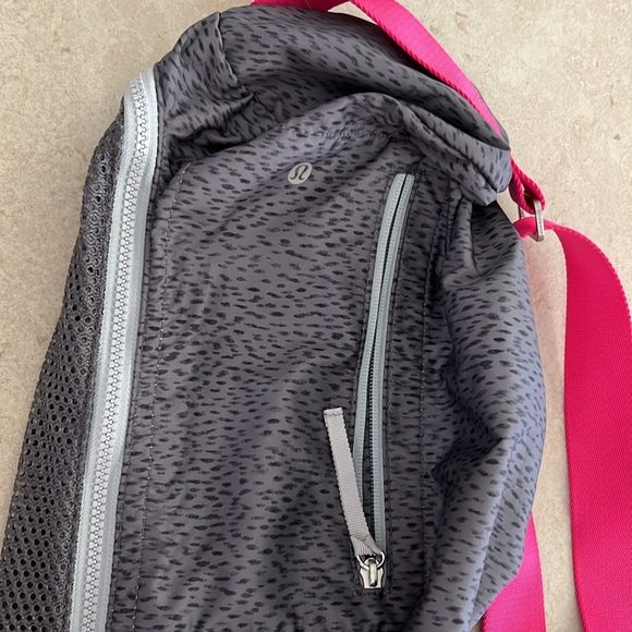 Lululemon yoga mat bag - Picture 3 of 5